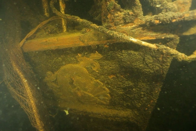 В российском озере обнаружен корабль с таинственным прошлым
