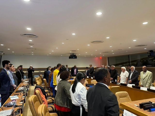 В штаб-квартире ООН почтили память мирных жителей, убитых французской полицией в Новой Каледонии