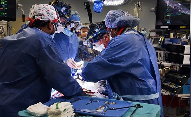 В Индии мужчине сделали операцию по смене пола без его ведома