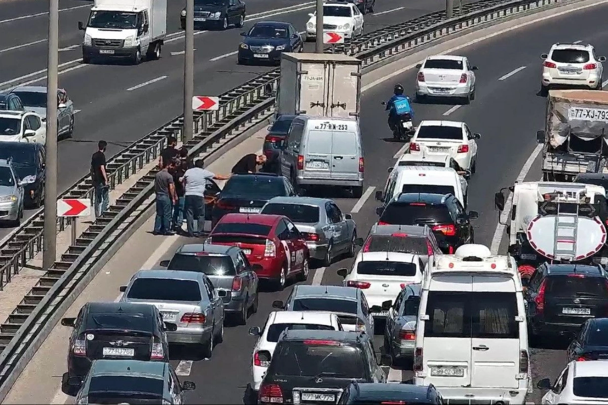 Bakının yüksəksürətli yolu piyadalara ölüm təhlükəsi saçır