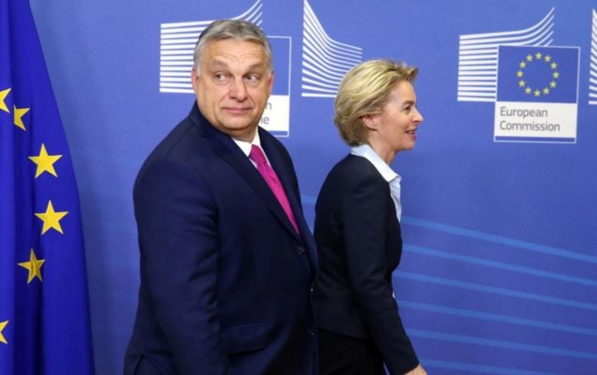 Орбан призвал сменить Урсулу фон дер Ляйен на посту ЕК "из-за низкой эффективности"