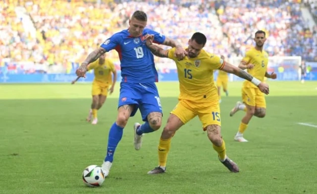 Евро-2024: начался матч между сборными Словакии и Румынии