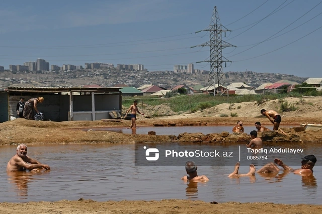 Qadağan olunan gölün sirri: "Kütləvi axınla əlaqədar sanitar-gigiyenik normativlər pozulur"