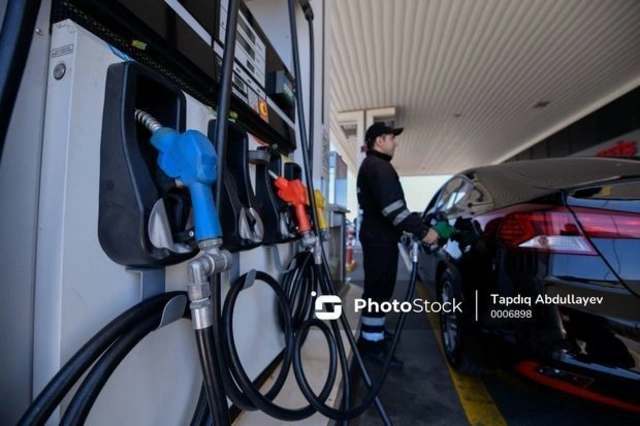 В Азербайджане изменились цены на бензин и дизельное топливо
