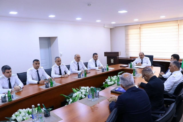 Кямран Алиев отправил двух прокуроров на пенсию