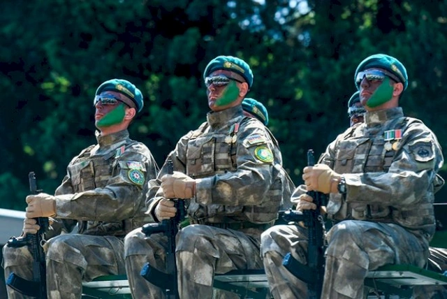 В каком случае гражданин Азербайджана считается негодным к военной службе?