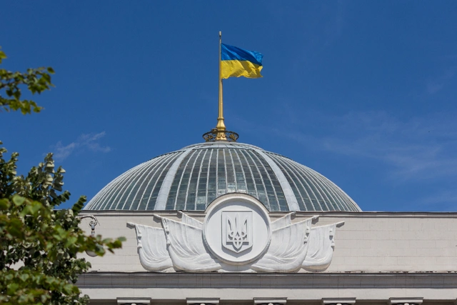 Ukraynada siyasi çevrilişə, parlament binasını ələ keçirməyə cəhd edilib