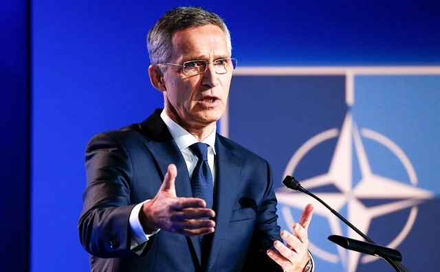 Stoltenberq: "Çin NATO-ya meydan oxuyur"