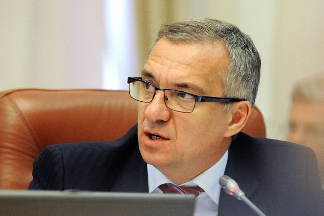 Суд заочно арестовал экс-министра финансов Украины