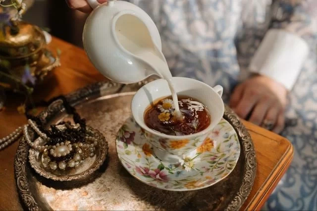 Südlü çay içmək ziyandır?