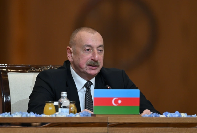 Президент: Азербайджан играет важную роль в развитии транспортного коридора "Север - Юг"