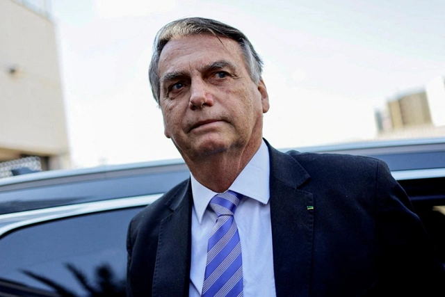Полиция предъявила экс-президенту Бразилии обвинения по делу о ювелирных украшениях