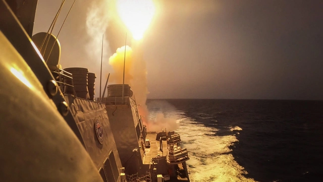 США уничтожили корабли и РЛС хуситов в Красном море