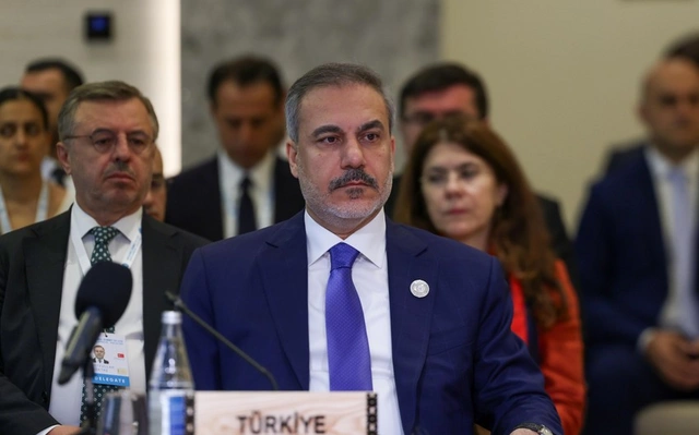 Хакан Фидан: Анкару не устраивает позиция ряда стран Запада по урегулированию между Баку и Ереваном