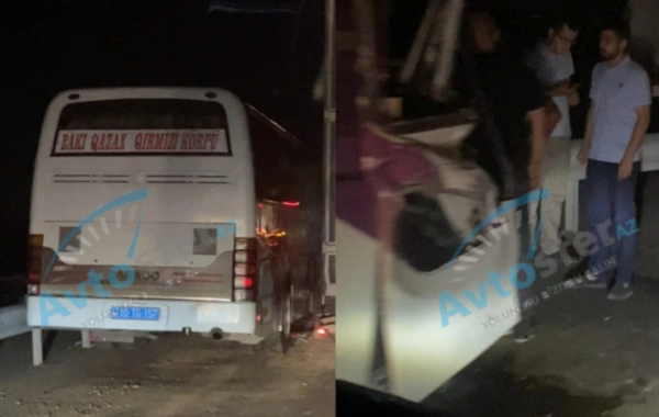 Bakı-Qazax yolunda ağır qəza: Sərnişin avtobusu yük maşını ilə toqquşdu