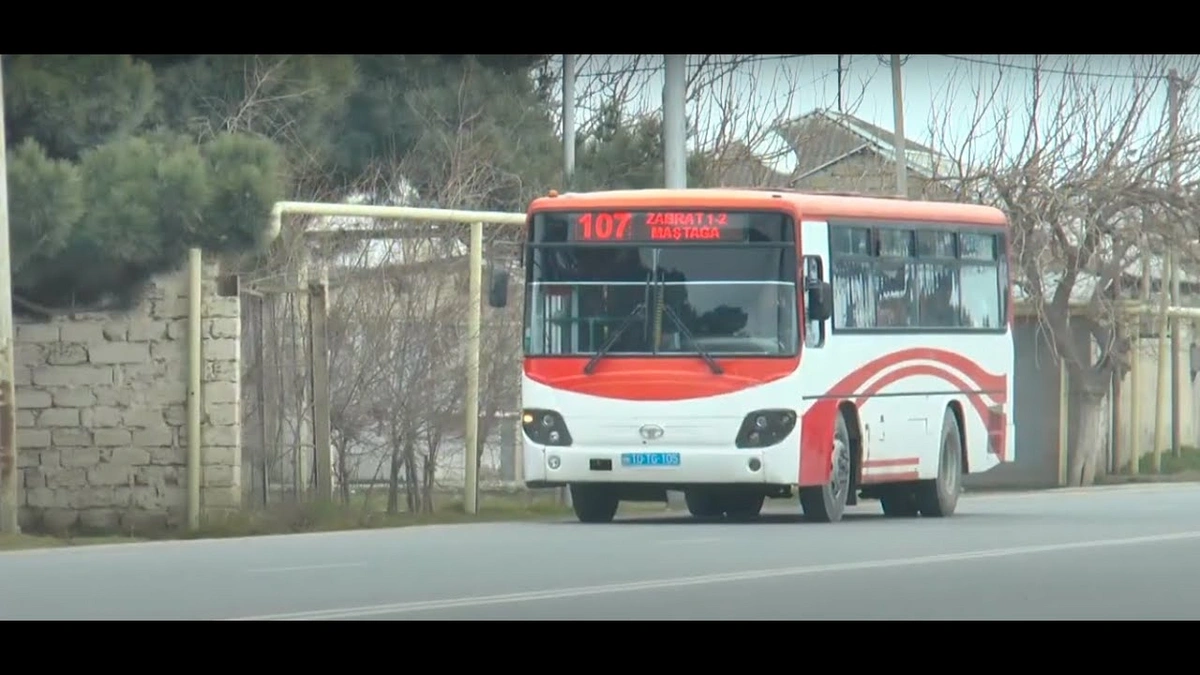 "Koroğlu" - Buzovna avtobusunun sürücüsü sərnişinlərdən niyə artıq pul istəyir?