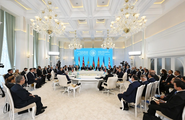 В Шуше состоялась церемония подписания Карабахской декларации саммита ОТГ