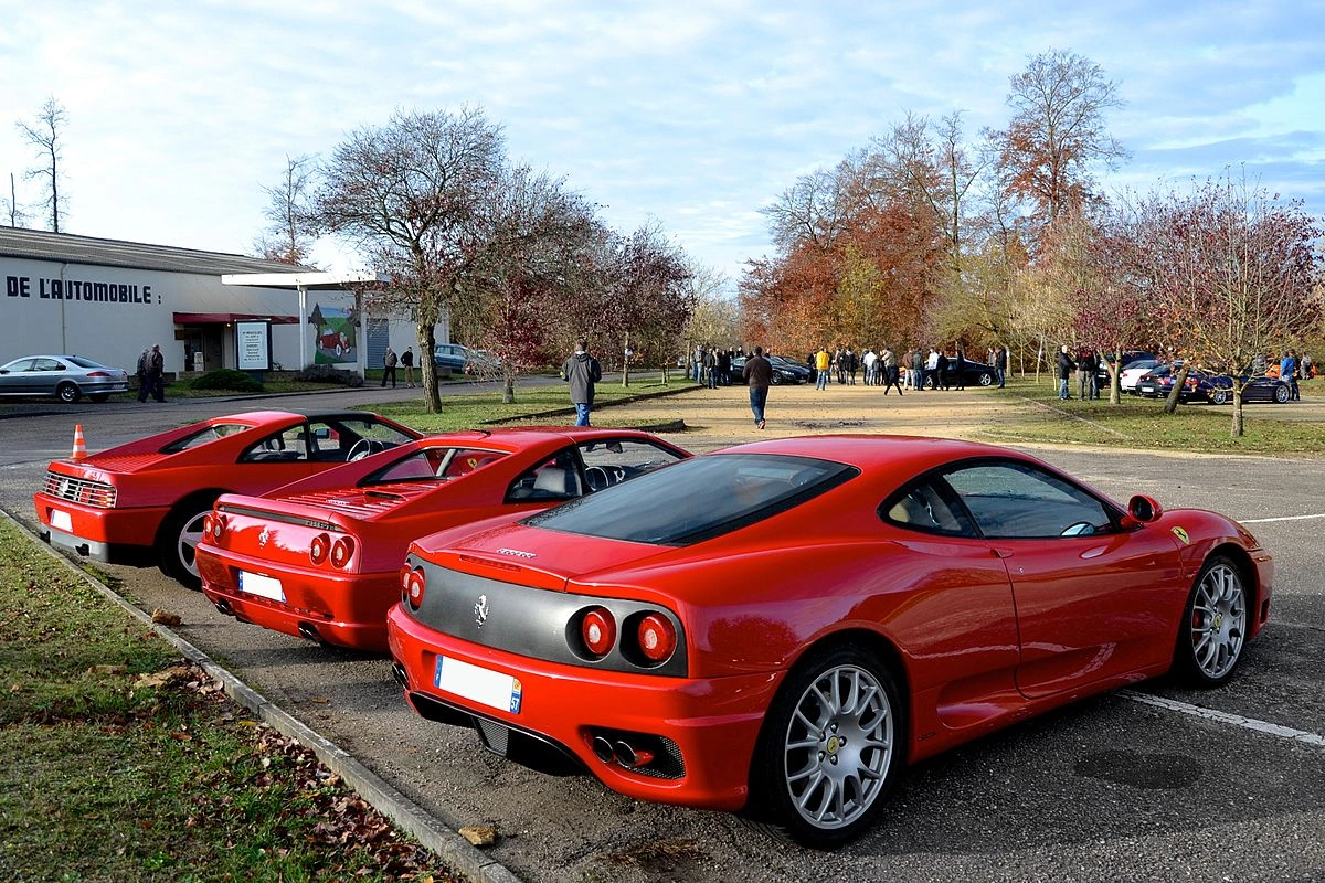 Ferrari уничтожила 400 000 поддельных товаров