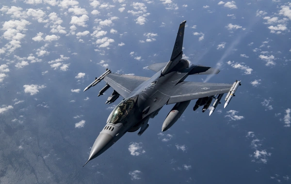 Norveç altı "F-16" təyyarəsini Ukraynaya təhvil verəcək