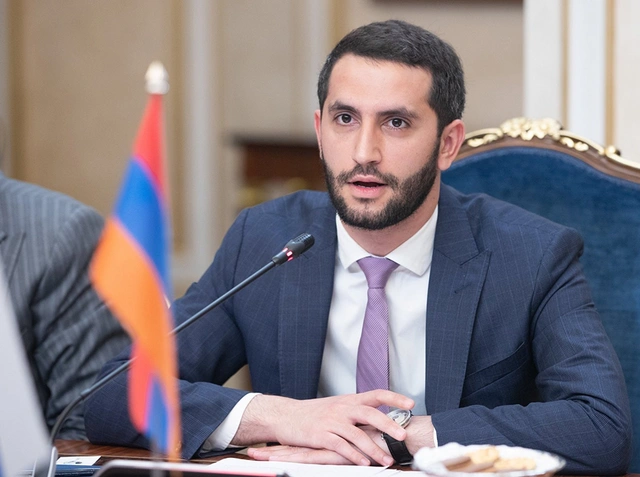 Рубинян: Ереван готов продолжать процесс делимитации границы с Азербайджаном