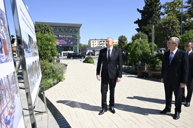Ильхам Алиев принял участие в открытии парка Нариманова в Баку