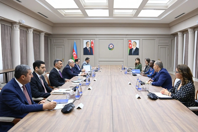Али Асадов встретился с региональным директором ВБ по Южному Кавказу
