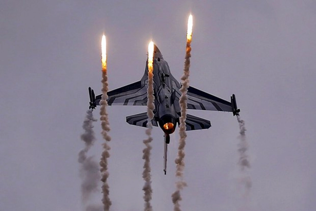 В России за сбитый F-16 заплатят космическую сумму