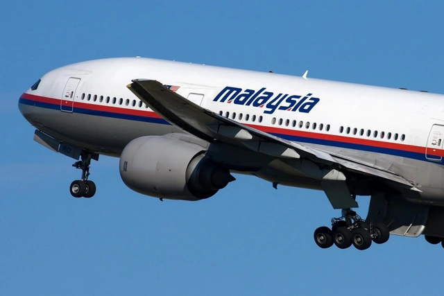 "Malaysia Airlines" aviaşirkətinin təyyarəsi Bakıda təcili eniş etdi
