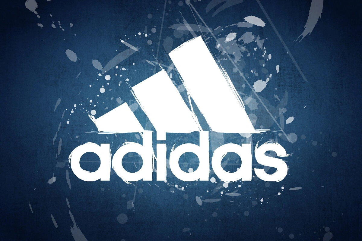 "Adidas" fələstinli supermodelə görə üzr istədi