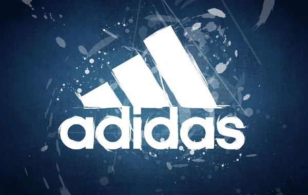 "Adidas" fələstinli supermodelə görə üzr istədi