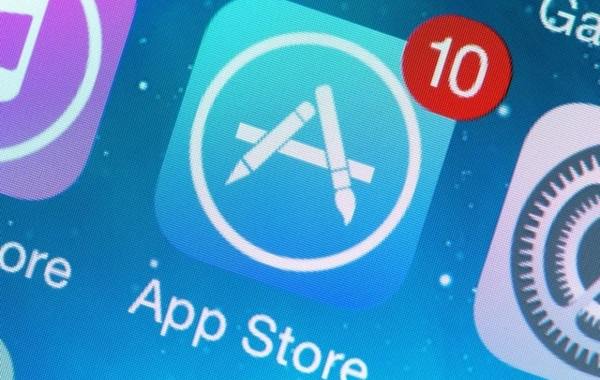 "App Store"da boşluq: Pirat proqram peyda oldu