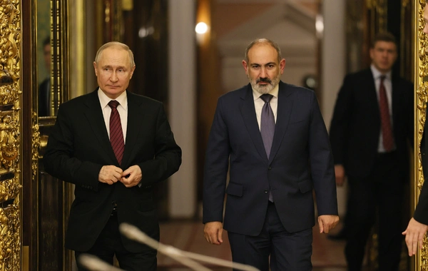 İki adaxlısı olan qız siyasəti: Kremlin səbir kasasını daşıran Ermənistanı nə gözləyir?