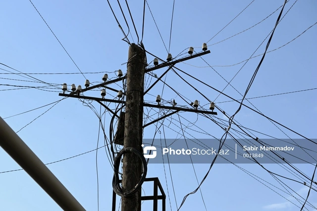 Yüksəkgərginlikli elektrik xətlərinin altında yerləşən evlər sənədləşdiriləcək?