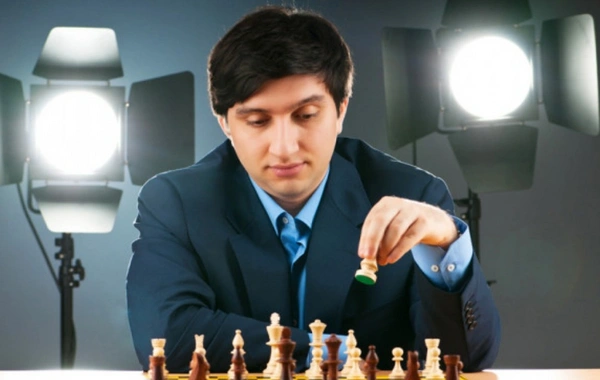 Сегодня день рождения известного шахматиста Вугара Гашимова