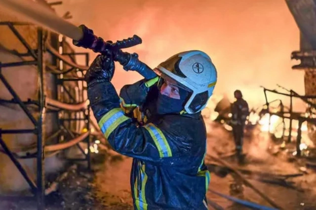 Ukraynada neft bazasında güclü partlayış baş verib