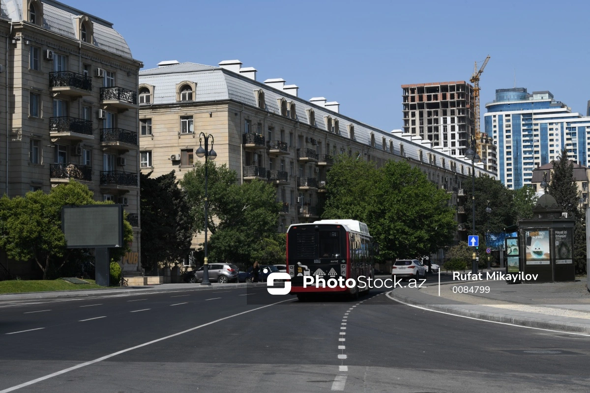 Paytaxtda yeddi avtobus marşrutunun hərəkət istiqaməti müvəqqəti dəyişdirilib