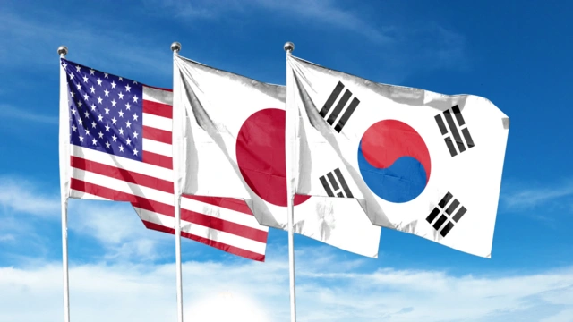 Министры обороны США, Японии и Южной Кореи подписали меморандум о сотрудничестве