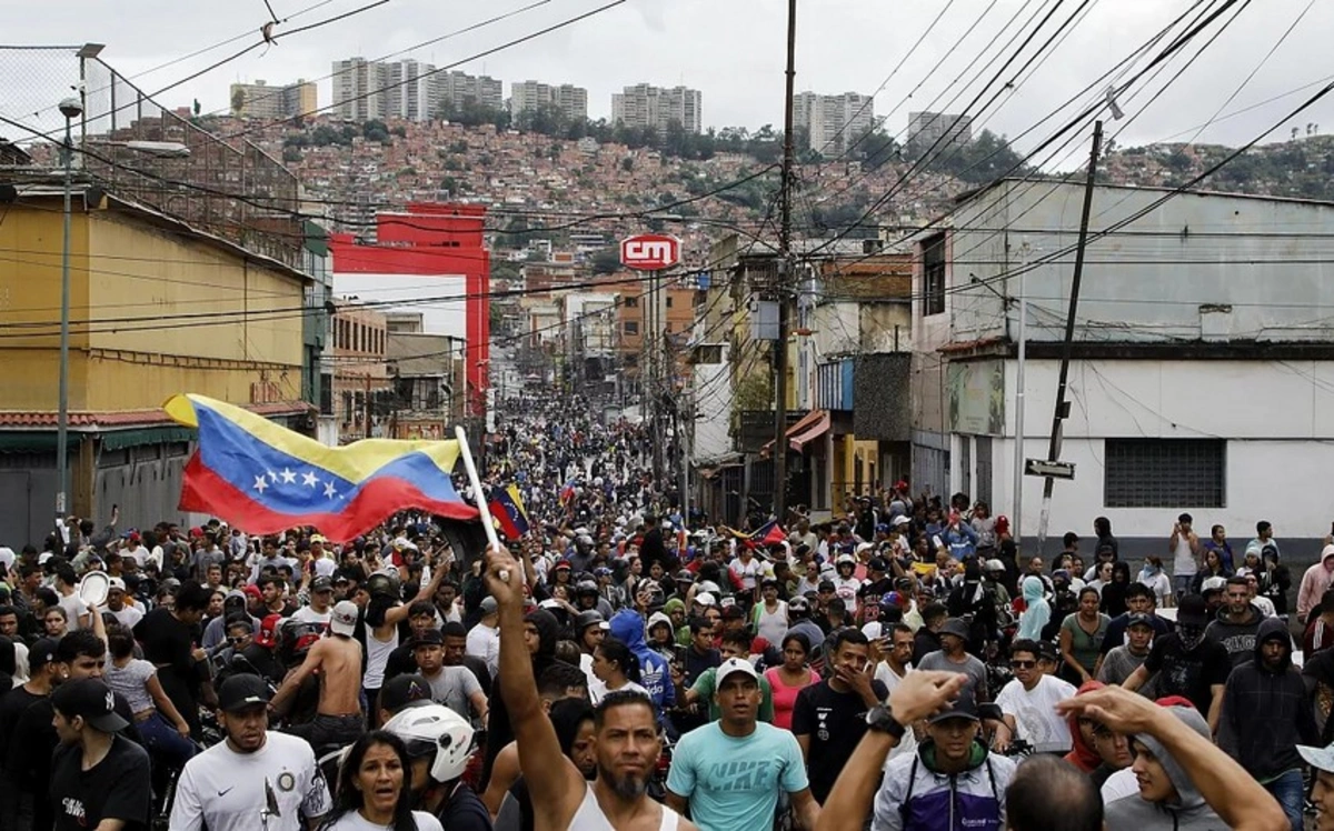 Qərb Venesuelanı itirmək istəmir - Maduro 11 ildən sonra yenə sınaqda