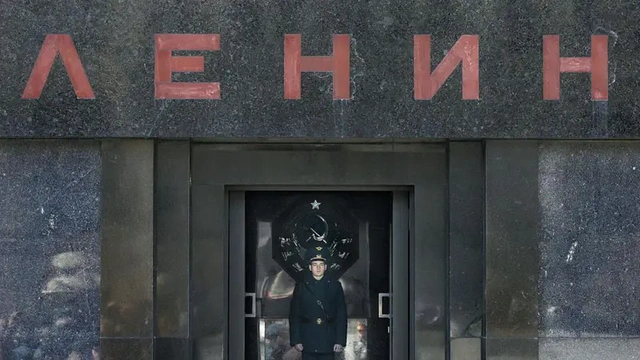 23% Ленина: мавзолею в столице России исполняется 100 лет