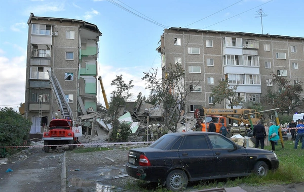 Rusiyada binanın uçması nəticəsində ölənlərin sayı artıb