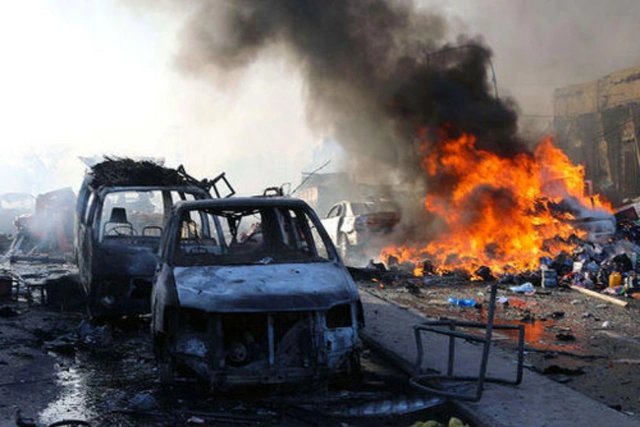 СМИ: на юге Сомали террорист взорвал микроавтобус