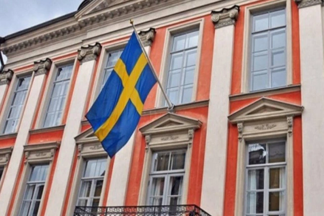 Швеция временно закроет посольство в Ливане