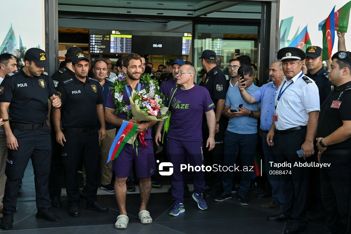 Olimpiadada qızıl medal qazanmış cüdoçular Vətənə qayıdıblar