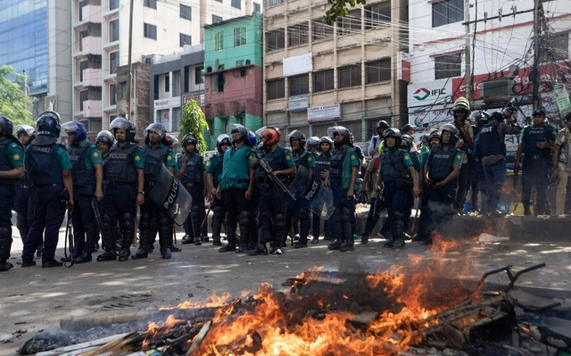В Бангладеш число погибших в ходе беспорядков превысило 90 человек