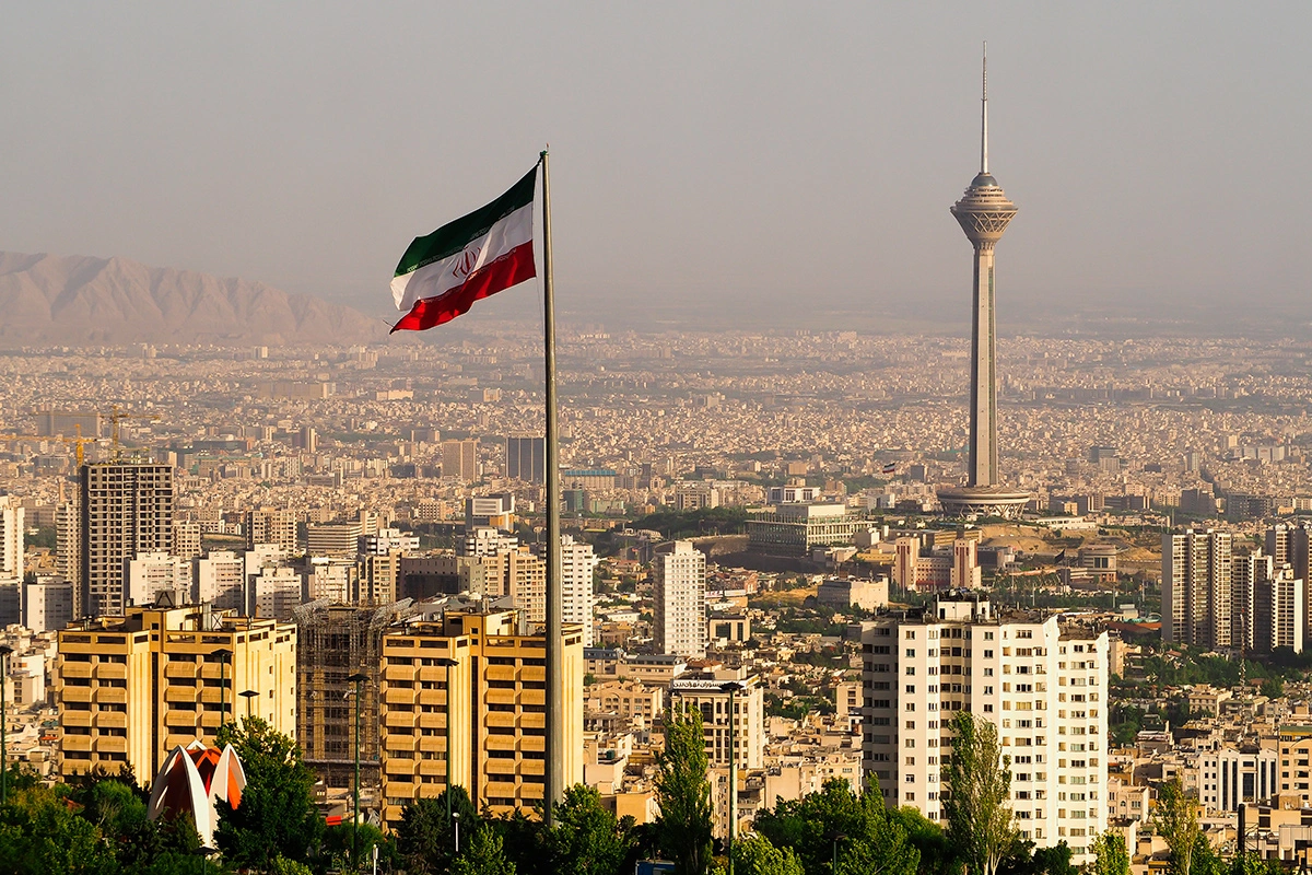 İran Tehran üzərində hava məkanını bağladı