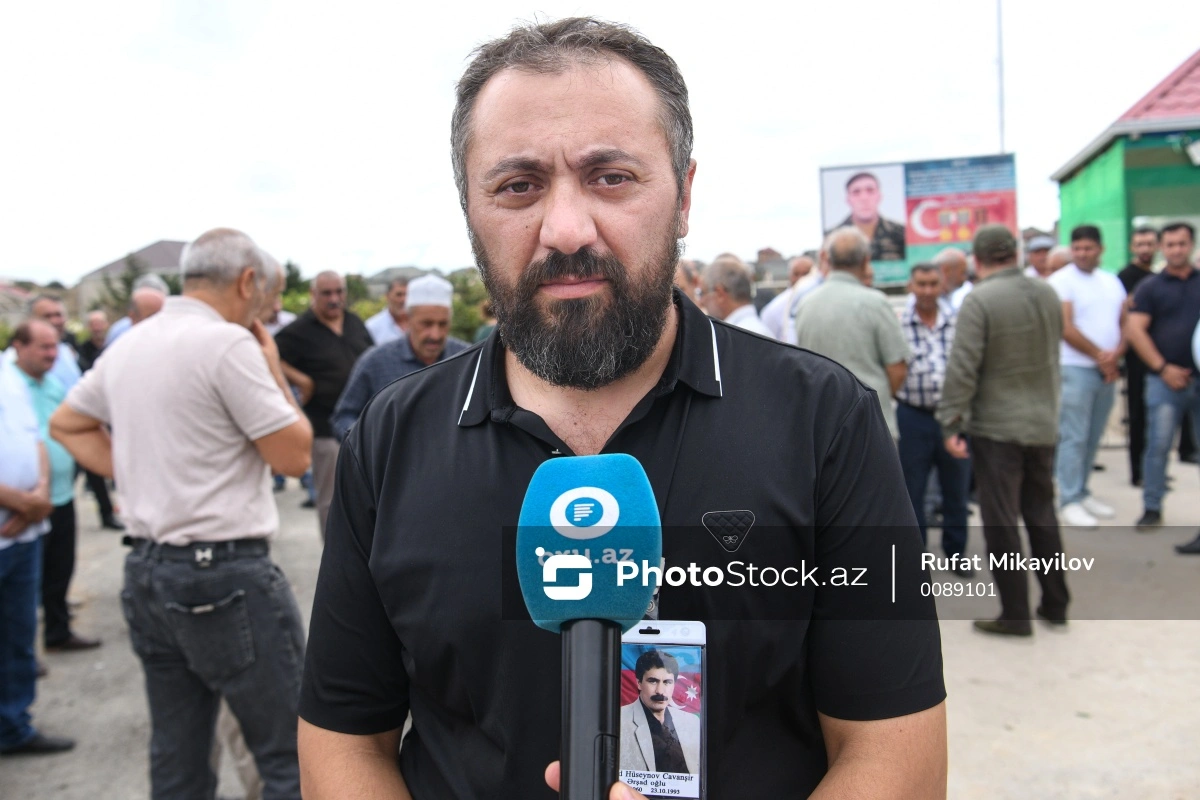 Şəhid oğlu: "Atam kəndin bütün əhalisini mühasirədən çıxarmış, geri qayıdanda əsir düşmüşdü"