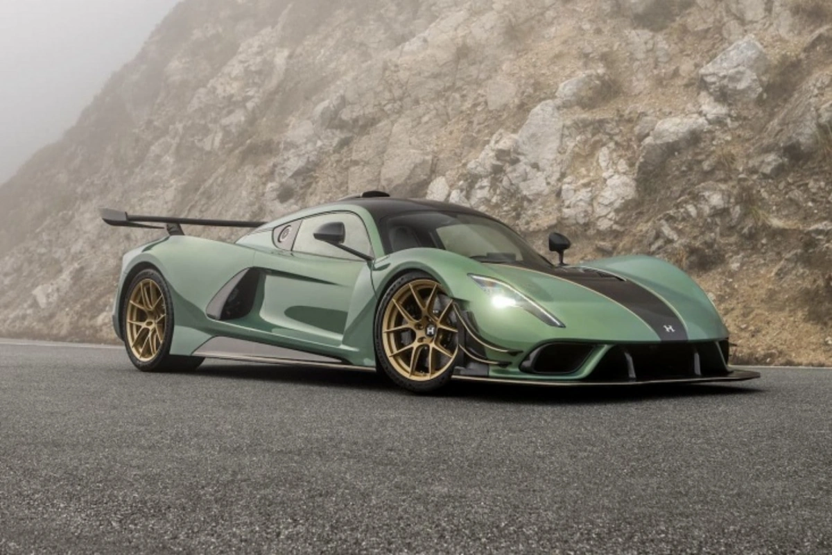 В Hennessey представили особую линейку гиперкаров Venom F5