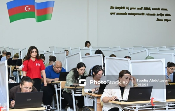 İxtisaslarını yaxşı bilən müəllimlərin başağrısına çevrilən kurikulum: Problem nədədir?