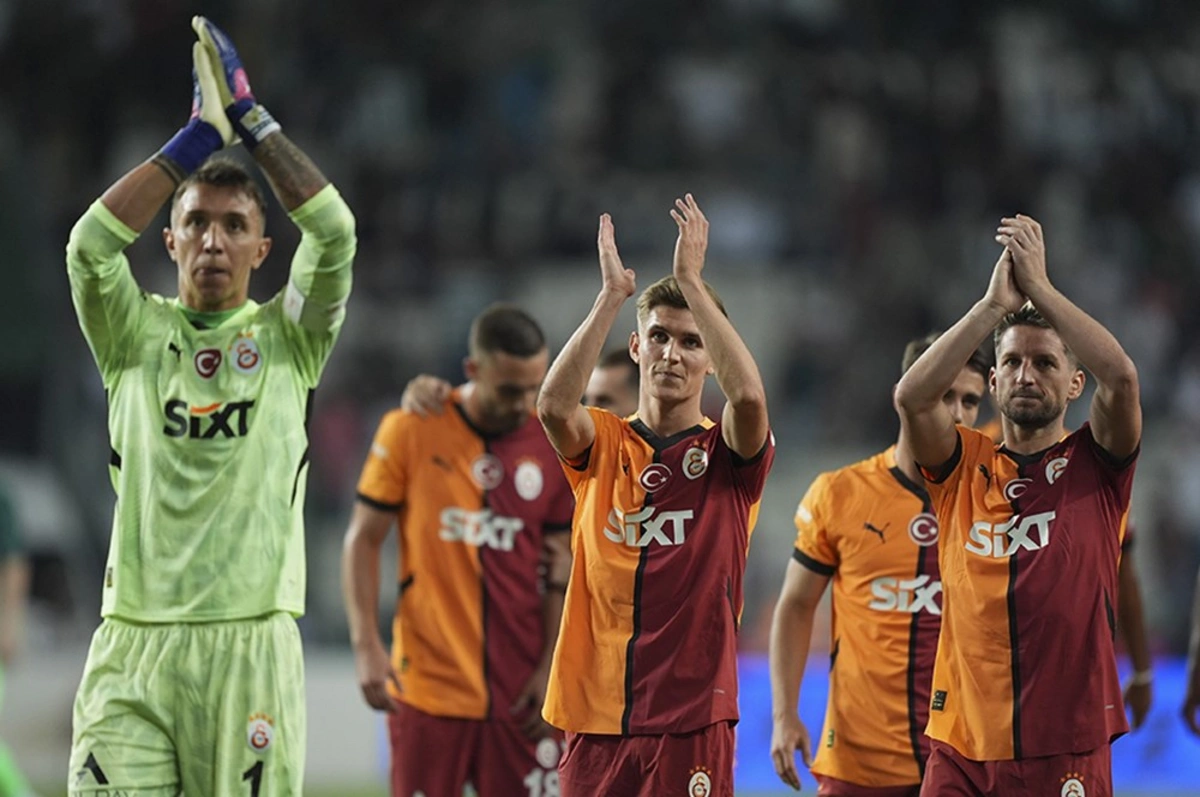 "Qalatasaray" UEFA Çempionlar Liqasında növbəti mərhələyə yüksələcəyi təqdirdə nə qədər qazanacaq?