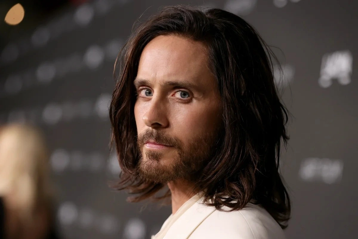 Məşhur müğənni Jared Leto ilk dəfə milyonlarla dollarlıq borclarından danışıb